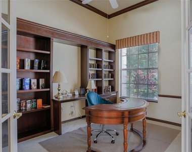 7005 Stanhope Place - Photo Thumbnail 8