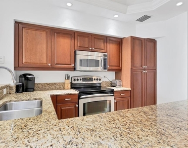 8111 Lakewood Main Street - Photo Thumbnail 13