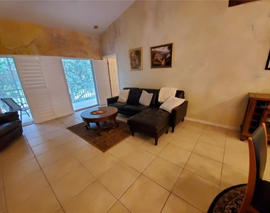 7138 Cedar Hollow Circle - Photo Thumbnail 8