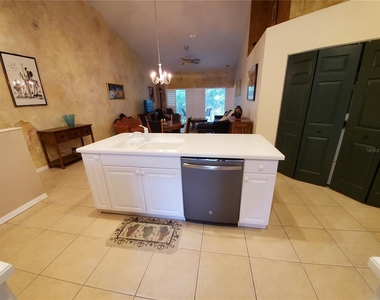 7138 Cedar Hollow Circle - Photo Thumbnail 4