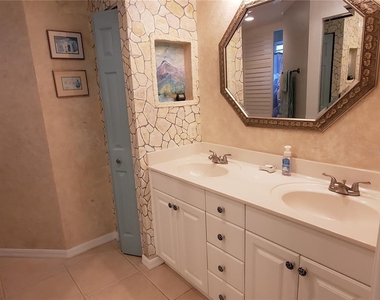 7138 Cedar Hollow Circle - Photo Thumbnail 13