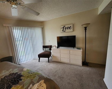 6505 Stone River Road - Photo Thumbnail 11
