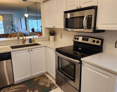 6505 Stone River Road - Photo Thumbnail 8