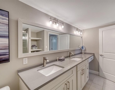 4822 Ocean Boulevard - Photo Thumbnail 44