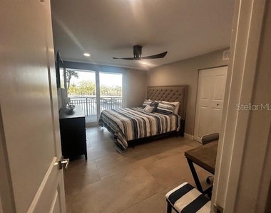 4822 Ocean Boulevard - Photo Thumbnail 21