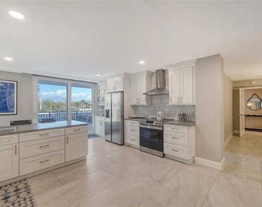 4822 Ocean Boulevard - Photo Thumbnail 27