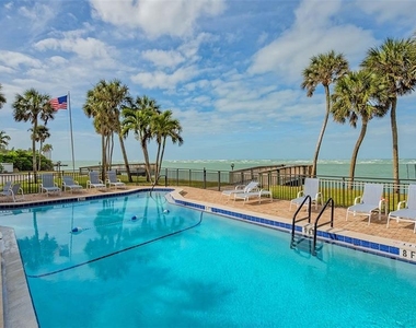 4822 Ocean Boulevard - Photo Thumbnail 54