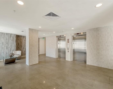 4822 Ocean Boulevard - Photo Thumbnail 72