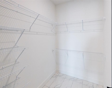 1420 Lakefront Drive - Photo Thumbnail 15