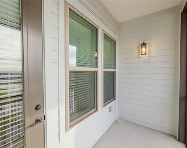 1420 Lakefront Drive - Photo Thumbnail 21
