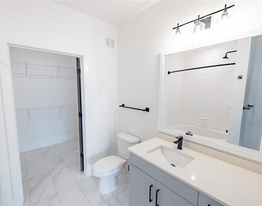 1420 Lakefront Drive - Photo Thumbnail 8