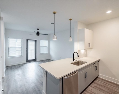 1420 Lakefront Drive - Photo Thumbnail 3