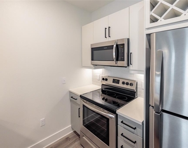 1420 Lakefront Drive - Photo Thumbnail 1