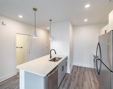 1420 Lakefront Drive - Photo Thumbnail 4