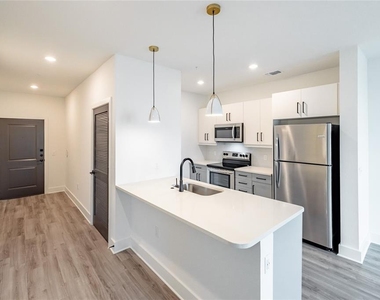 1420 Lakefront Drive - Photo Thumbnail 2
