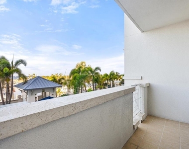 536 Bahia Beach Boulevard - Photo Thumbnail 9