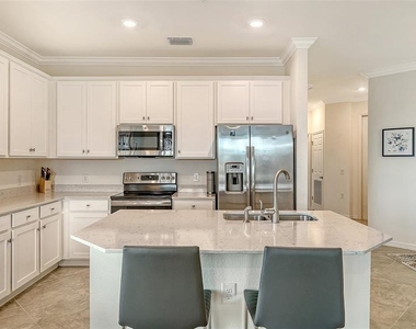 17510 Gawthrop Drive - Photo Thumbnail 7