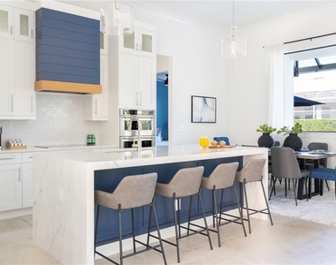 1412 Leland Way - Photo Thumbnail 2