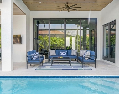 1412 Leland Way - Photo Thumbnail 21