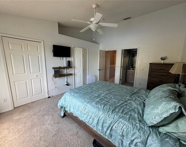 4540 Runabout Way - Photo Thumbnail 12