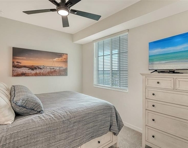 12140 Wellen Golf Street - Photo Thumbnail 30
