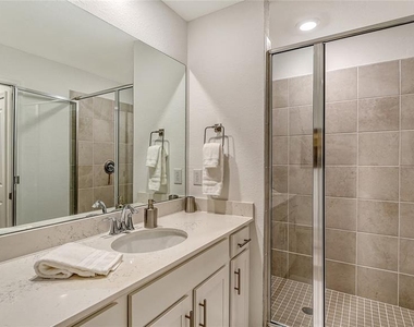12140 Wellen Golf Street - Photo Thumbnail 28