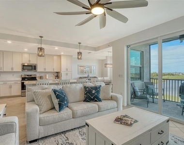 12140 Wellen Golf Street - Photo Thumbnail 8