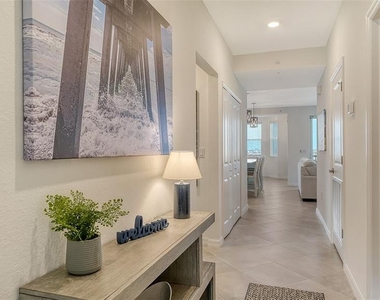 12140 Wellen Golf Street - Photo Thumbnail 5