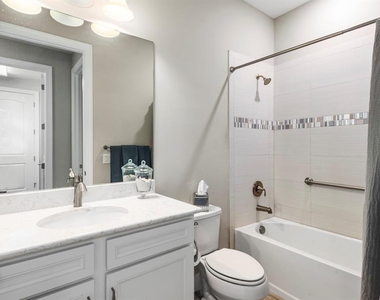 5610 Rain Lily Court - Photo Thumbnail 20