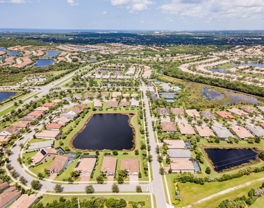 5610 Rain Lily Court - Photo Thumbnail 2