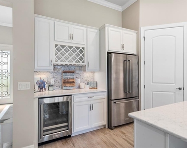 5610 Rain Lily Court - Photo Thumbnail 7