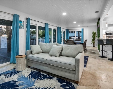 31 Lands End Lane - Photo Thumbnail 18