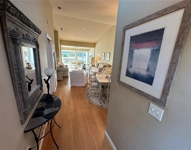 517 Woodstork Circle - Photo Thumbnail 3