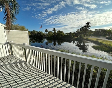 517 Woodstork Circle - Photo Thumbnail 24