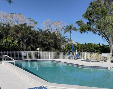 1155 Edgewater Circle - Photo Thumbnail 34