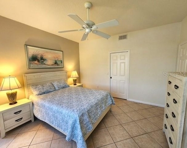 8370 Wingate Drive - Photo Thumbnail 9