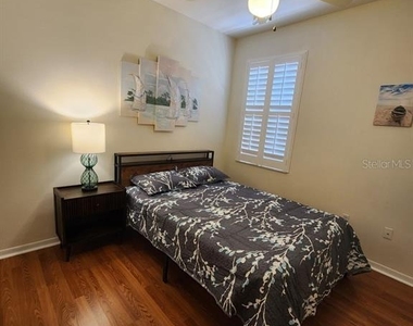 8370 Wingate Drive - Photo Thumbnail 12