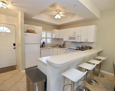 8370 Wingate Drive - Photo Thumbnail 3