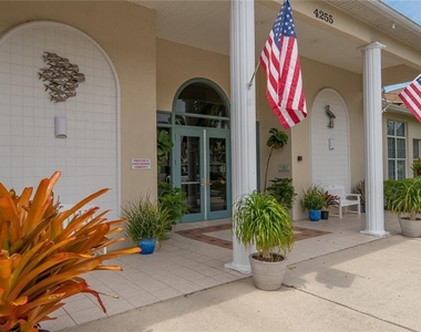 8370 Wingate Drive - Photo Thumbnail 14