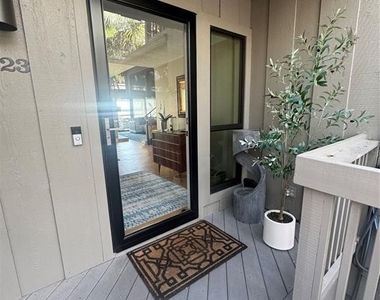 1323 Landings Drive - Photo Thumbnail 2