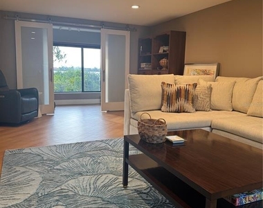 1323 Landings Drive - Photo Thumbnail 23