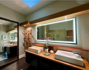 1323 Landings Drive - Photo Thumbnail 29
