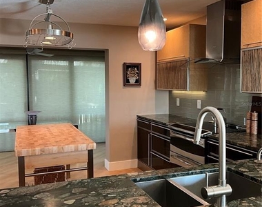 1323 Landings Drive - Photo Thumbnail 7