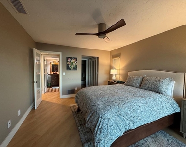 1323 Landings Drive - Photo Thumbnail 32