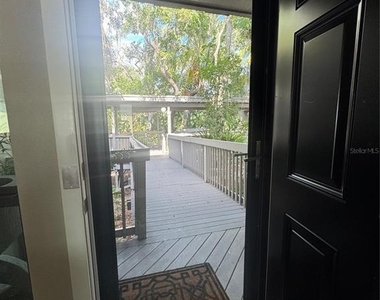 1323 Landings Drive - Photo Thumbnail 3