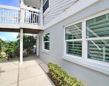 1335 Siesta Bayside Drive - Photo Thumbnail 2