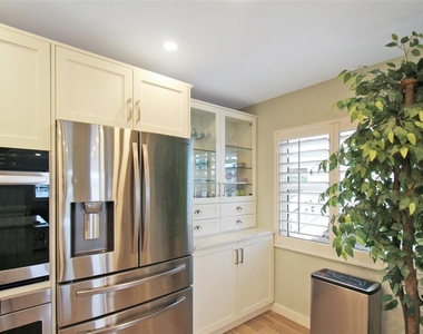 1335 Siesta Bayside Drive - Photo Thumbnail 12