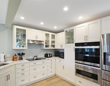 1335 Siesta Bayside Drive - Photo Thumbnail 8