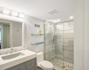 1335 Siesta Bayside Drive - Photo Thumbnail 37