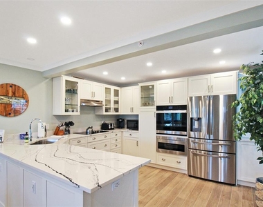 1335 Siesta Bayside Drive - Photo Thumbnail 6
